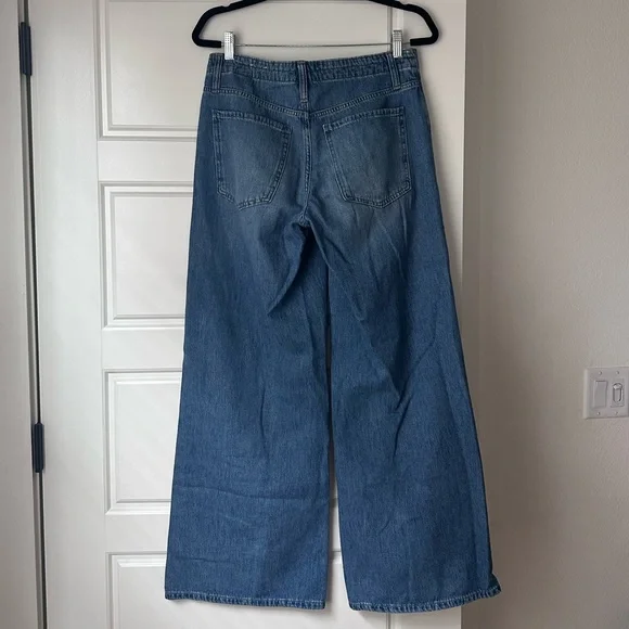 Jeans with white tie from Banana Republic - Picture 2 of 3